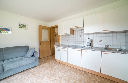 Verano Apartment | Holiday apartment "Greif - A" with Wi-Fi, Balcony and View Over the Landscape