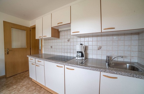 Verano Apartment | Holiday apartment "Greif - A" with Wi-Fi, Balcony and View Over the Landscape
