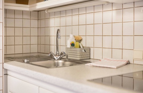 Valle San Silvestro Apartment | Holiday Apartment "Haus zur Vogelweide App 5" with Mountain View, Balconies & Wi-Fi