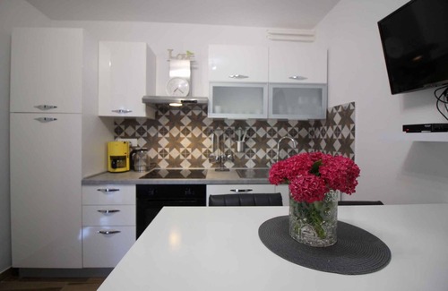 Mali Maj Apartment | Holiday apartment in a quiet location near the beach