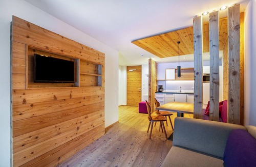 San Giacomo Apartment | Holiday Apartment "Stoana Apt 2-5" with Relaxing Wellness Area