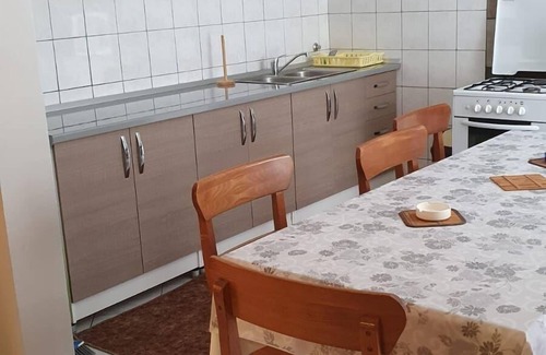 Karlobag Apartment | Holiday apartment Karlobag for 1 - 9 persons with 2 bedrooms - Row house