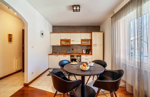 Merano Historic Center Apartment | Holiday Apartment 'König - The King 4th' with Balcony & Wi-Fi