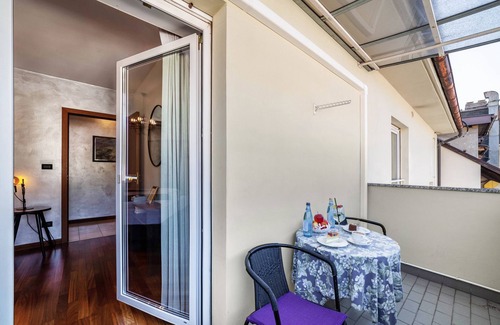 Merano Historic Center Apartment | Holiday Apartment 'König - The King 4th' with Balcony & Wi-Fi