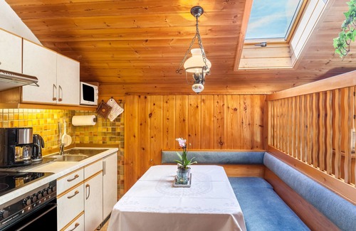 Mittenwald Apartment | Holiday Apartment "Lisa Suitner" with Mountain View, Balcony & Wi-Fi