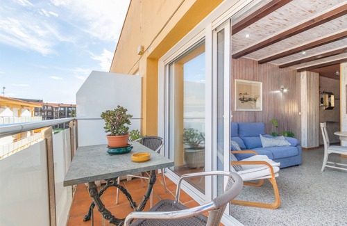 Els Griells Apartment | Holiday Apartment 'Noenil' with Pool & Wi-Fi