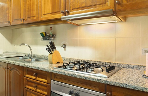 Santa Maria Maior Apartment | Holiday Apartment "Palheiro Residence Vista Mar" with Sea View, Balconies & Wi-Fi