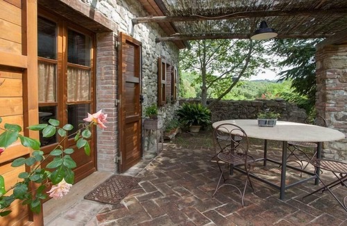 Pomaia Apartment | Holiday apartment Pomaia for 1 - 7 persons with 3 bedrooms - Holiday apartment