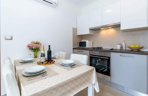 Mugeba Apartment | Holiday apartment Poreč for 1 - 4 persons with 2 bedrooms - Holiday apartment in one or multi-family