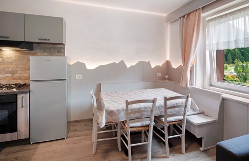 Moena Apartment | Holiday Apartment Primavera 2 with Mountain View, Wi-Fi & Garden