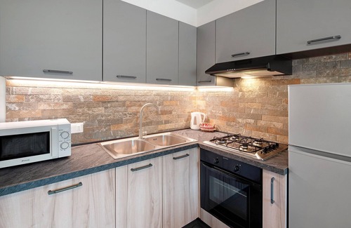 Moena Apartment | Holiday Apartment Primavera 2 with Mountain View, Wi-Fi & Garden