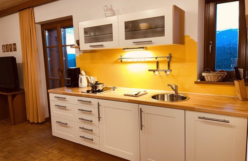 Castelrotto Apartment | Holiday Apartment 'Residenz Zirmer Wohnung Sonne' with Mountain View, Shared Garden and Wi-Fi