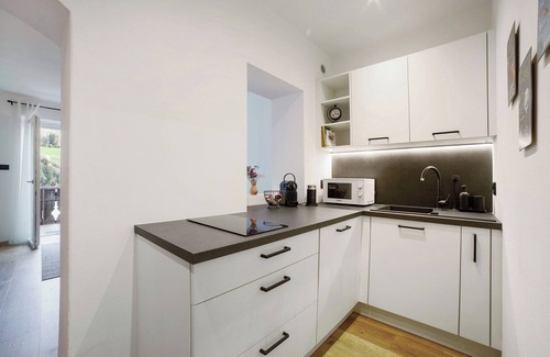 Rifiano Apartment | Holiday Apartment 'Riffl Anna' with Mountain View, Balcony and Wi-Fi