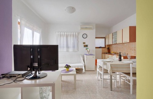 Vinkuran Apartment | Holiday apartment Vinkuran for 1 - 4 persons with 2 bedrooms - Holiday apartment in one or multi-fam