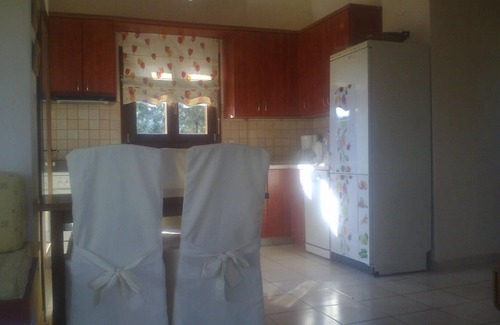 Aristotelis Apartment | HOLIDAY APARTMENT WITH WONDERFUL VIEW AND GARDEN