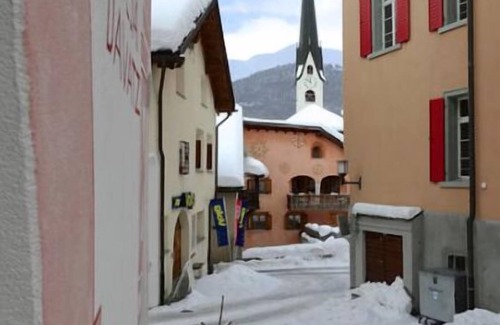 Zuoz Ski Chalet | Holiday apartment Zuoz for 1 - 4 persons with 2 bedrooms - Farmhouse
