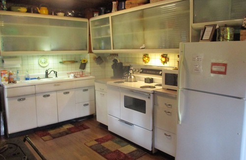 Kegley Other | Holiday dream cabin-I-77 access, historic/antiques/wifi, back-in-time stay for 2