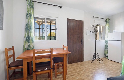 Los Franceses-la Vega House | Holiday Home 'Casa Manoli 3 Chiclana' with Private Terrace and Private Garden