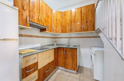 El Pozo de los Frailes House | Holiday Home 'Loli 2' with Private Terrace and Air Conditioning