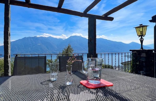 Brione sopra Minusio Apartment | Holiday flat "Casa Riale downstairs"