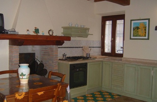 Castel Cellesi House | holiday flat 'Casa Verde' with pool