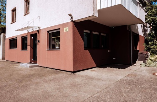 Stuttgart Apartment | Holiday flat close to Porsche for sound lovers