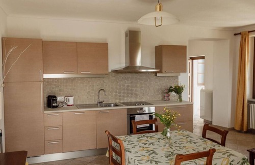 Isola d'Asti Apartment | holiday flat 'Dolcetto' with swimming pool