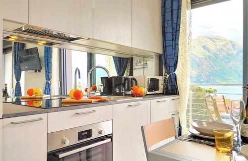 Azzano Apartment | Holiday flat Ely in Mezzegra on Lake Como