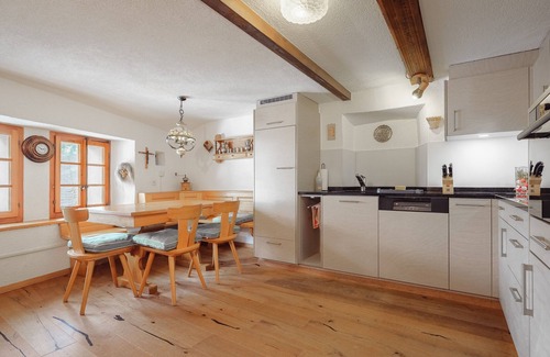 Visp Apartment | Holiday flat from the 16th century