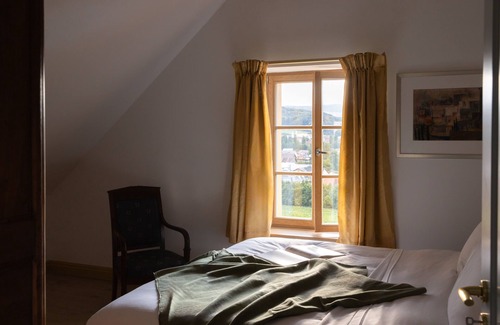 Marnand Other | Holiday flat "Grand Appartement"