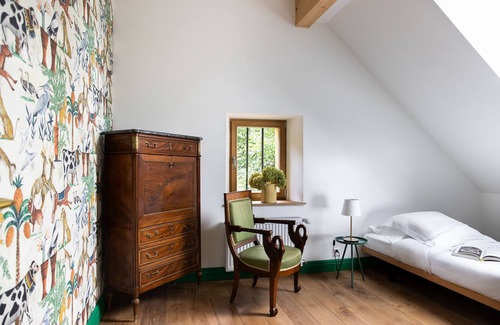 Marnand Other | Holiday flat "Grand Appartement"