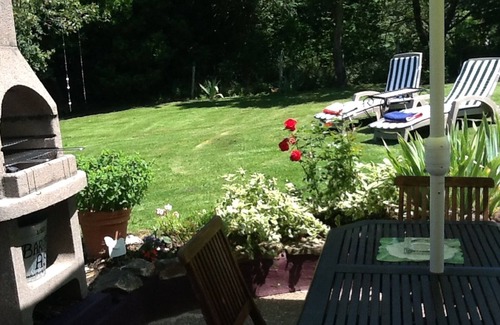 Bussiere-Poitevine Cottage | Holiday Cottage with Scandinavian Hot Tub located in Bussiere Poitevine