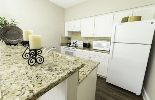 Lackey House | Holiday Getaway - Spacious 4BR Williamsburg Estate – Sleeps Up to 14!