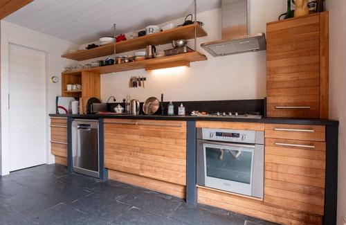 Saint-Gildas-de-Rhuys House | Holiday Home 'A La Saline Plage À 10min À Pied' with Terrace, Garden and Wi-Fi