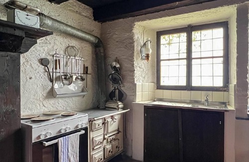 Brione sopra Minusio House | Holiday home "Rustico Eremo Rico" with a dream view