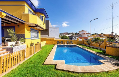 Rincon de la Victoria House | Holiday Home “Milestone House” with Pool, Terrace, Balcony, Air Conditioning & Wi-Fi