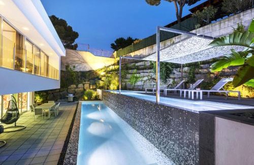 Calonge House | Holiday Home Nathalie by Interhome
