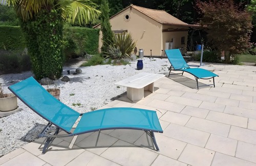 Coulounieix-Chamiers House | Holiday Home 'Les Hauts De Belette' with Private Pool, Wi-Fi and Air Conditioning