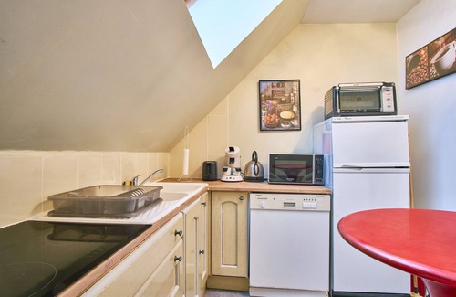 La Motte-d'Aveillans House | Holiday Home "La Matheysiene" with Private Garden & Wi-Fi