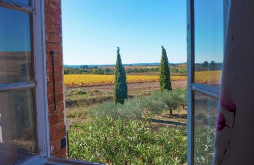 Murviel-les-Beziers House | Holiday Home in Béziers with Pool and Vineyard