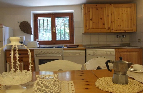 Donoratico House | Holiday Home in Castagneto near the Beach