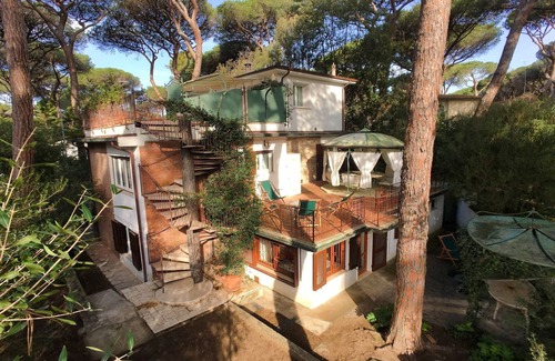 Donoratico House | Holiday Home in Castagneto near the Beach