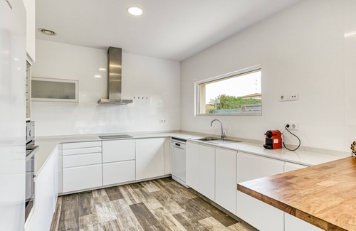 Sant Pere Pescador House | Holiday Home 'Sant Pere' with Private Pool, Private Terrace and Wi-Fi
