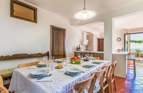 Castellina in Chianti House | Holiday Home Terrazza sul Chianti by Interhome