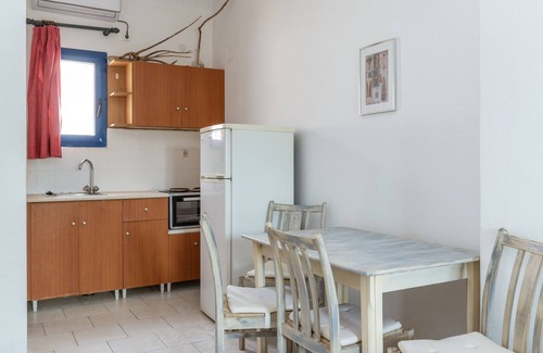 Kipri House | Holiday Home '8 Perasma Kypri Beach' with Private Terrace, Wi-Fi and Air Conditioning