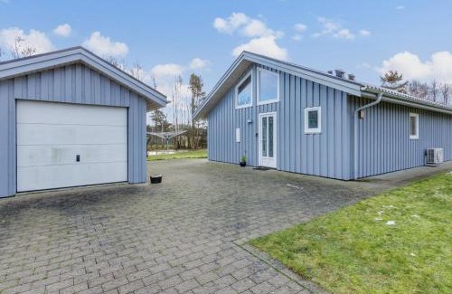 Nordstrand House | Holiday Home Abelone - 150m from the sea by Interhome