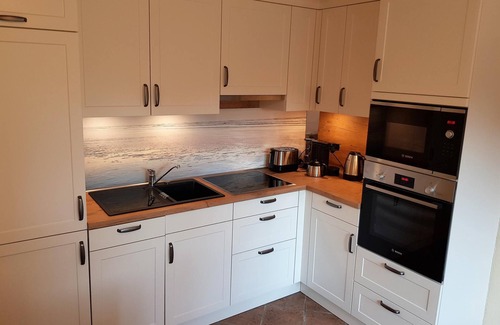 Ditzum House | Holiday Home "Am Sielblick in Ditzum" with Garden and Wi-Fi; Pets Welcome