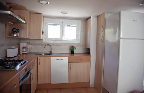Tossa de Mar House | Holiday Home 'Andrea' with Mountain View, Private Terrace and Wi-Fi