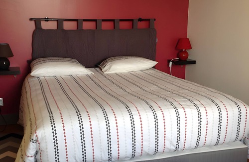 Couffy House | Holiday Home at the Friends' Meeting Place - 15 Minutes from Beauval Zoo