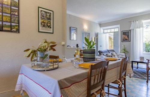 Oppede House | Holiday Home Bastide du 19ième by Interhome